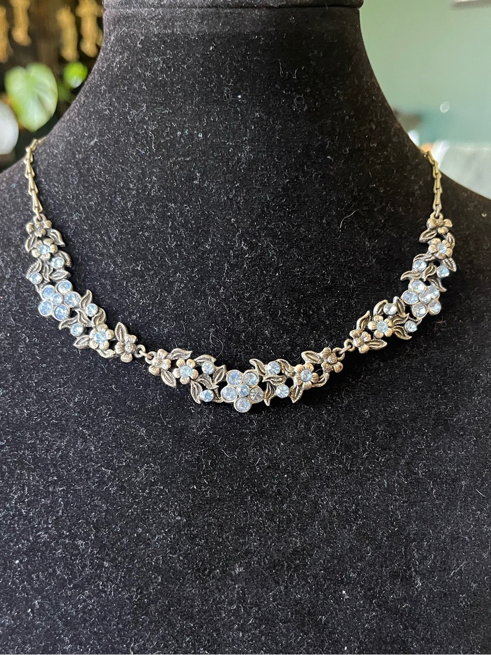 Vintage Blue Crystal Floral Necklace Silver Tone Fairycore Cottagecore